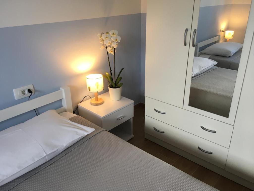 Holiday Home Aqua Šmrika Екстериор снимка