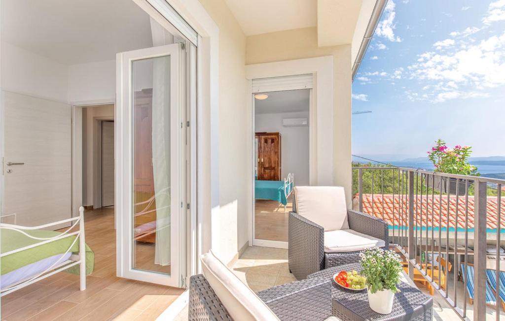 Holiday Home Aqua Šmrika Екстериор снимка
