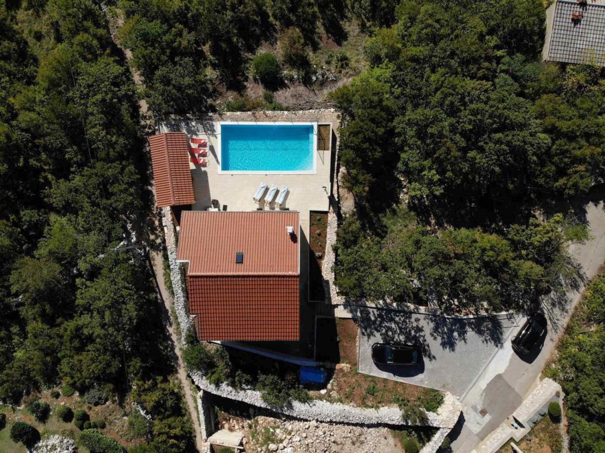 Holiday Home Aqua Šmrika Екстериор снимка