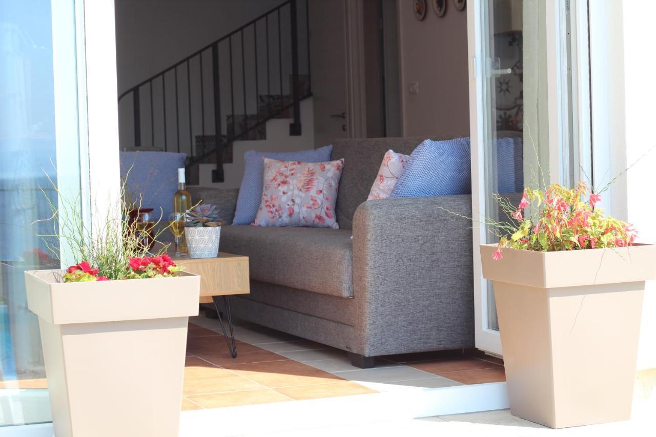 Holiday Home Aqua Šmrika Екстериор снимка