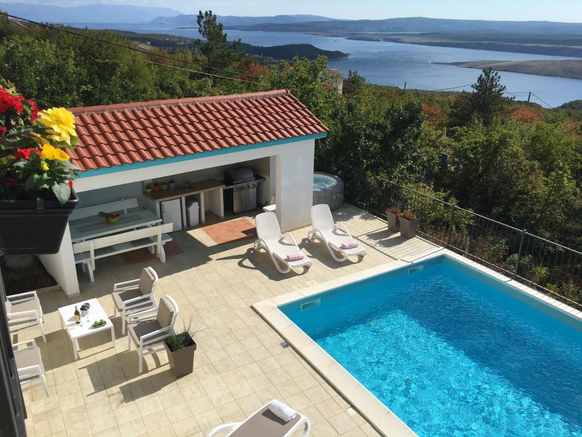 Holiday Home Aqua Šmrika Екстериор снимка