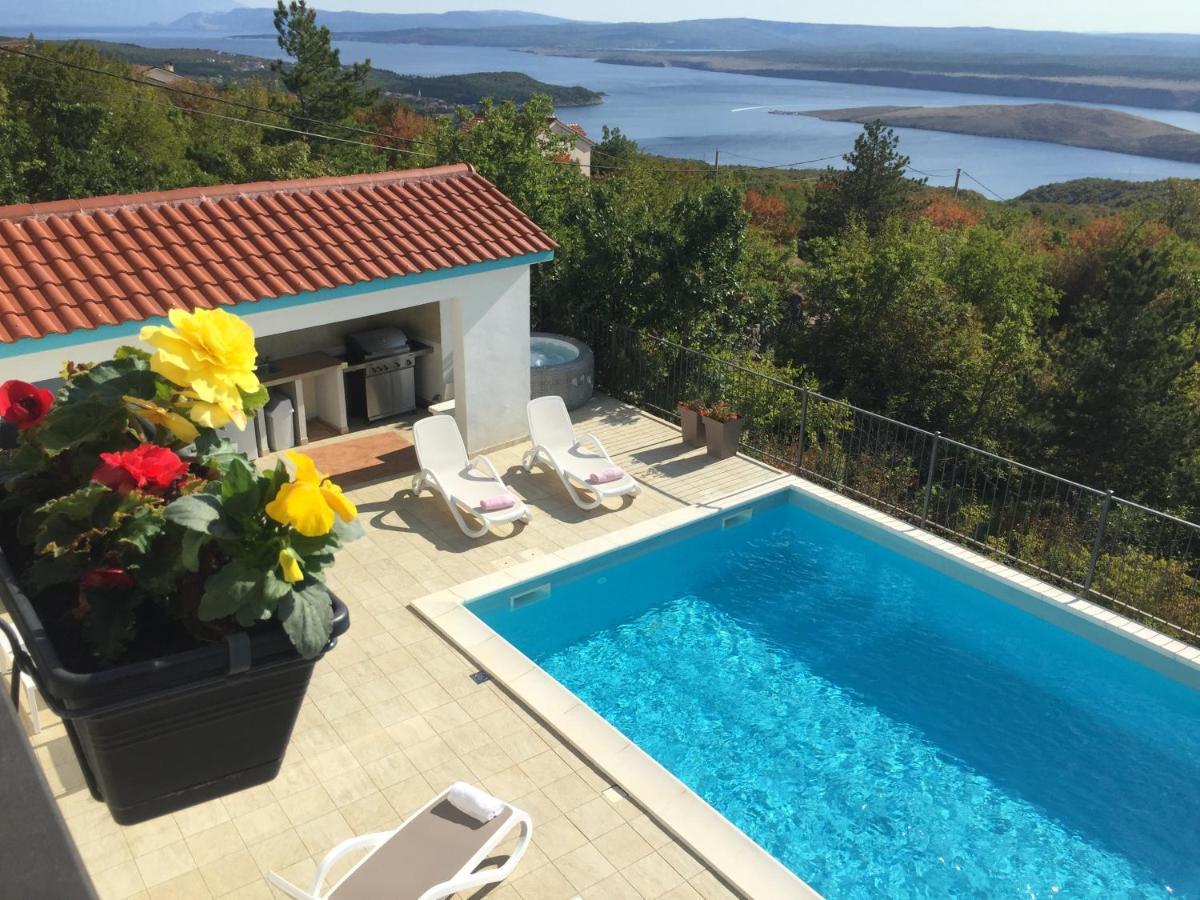 Holiday Home Aqua Šmrika Екстериор снимка