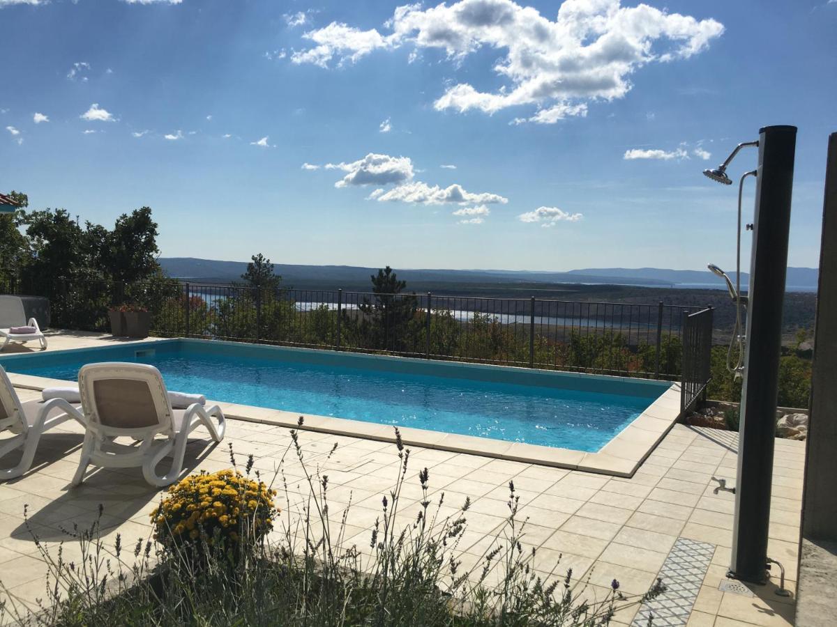 Holiday Home Aqua Šmrika Екстериор снимка