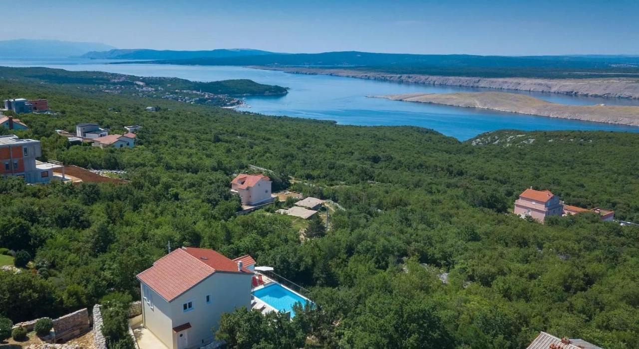 Holiday Home Aqua Šmrika Екстериор снимка