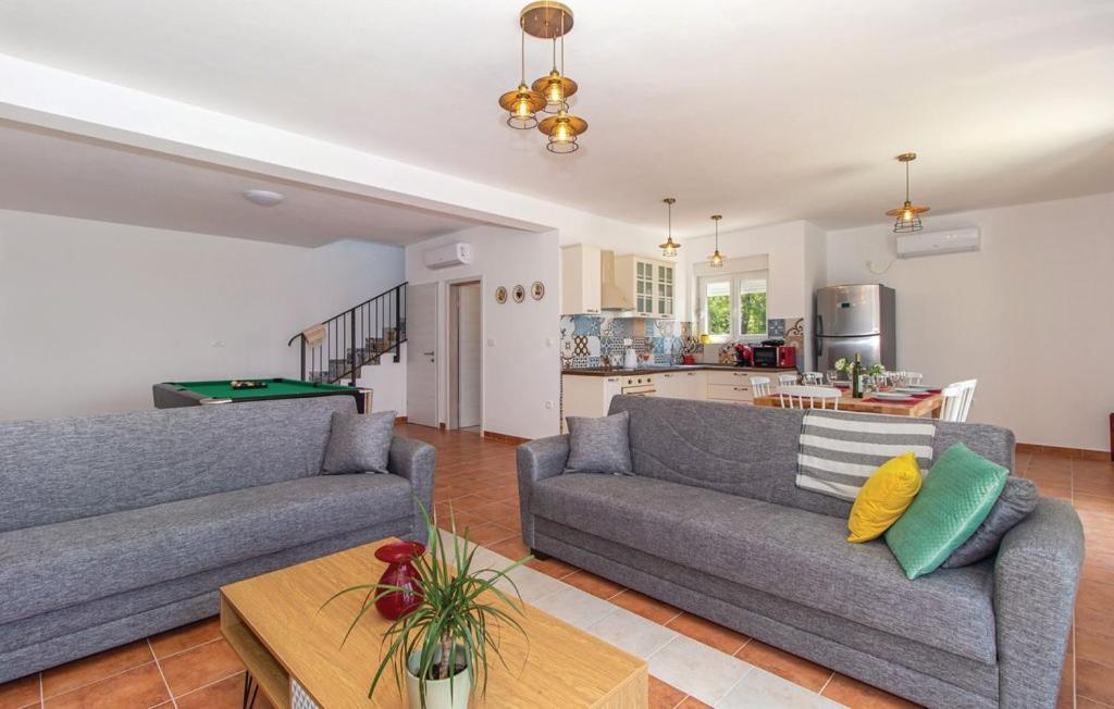 Holiday Home Aqua Šmrika Екстериор снимка
